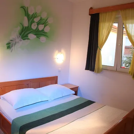 Appartement Two Bedroom With Sea View Srima