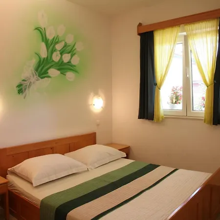 Appartement Two Bedroom With Sea View *