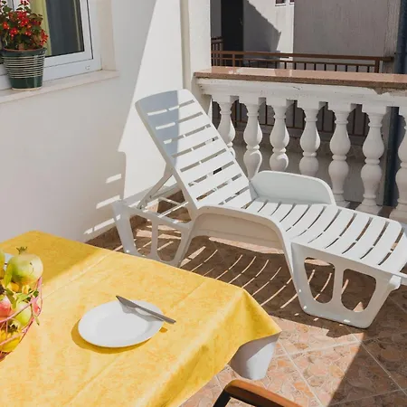 Appartement Two Bedroom With Sea View Srima