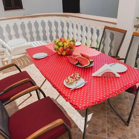 Appartement Two Bedroom With Sea View