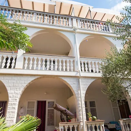 Appartement Two Bedroom With Sea View